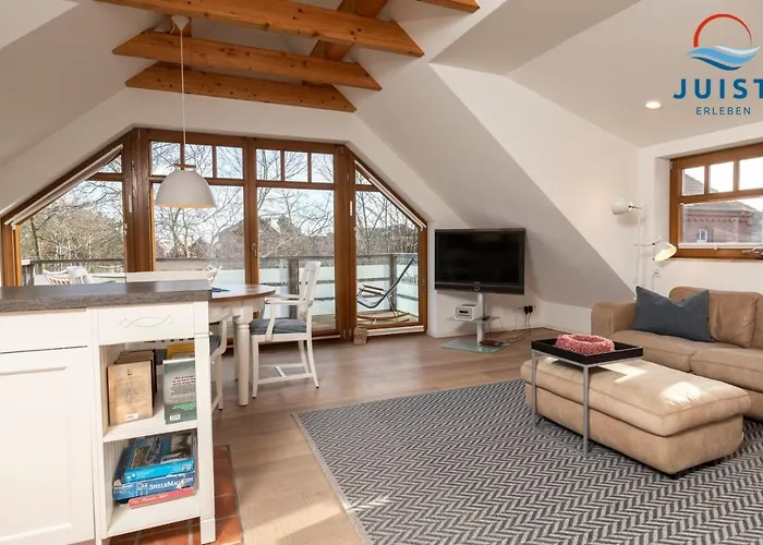 Haus Lutje Freiheit 129 - Ferienwohnung Dunenrose ホテル ユイスト